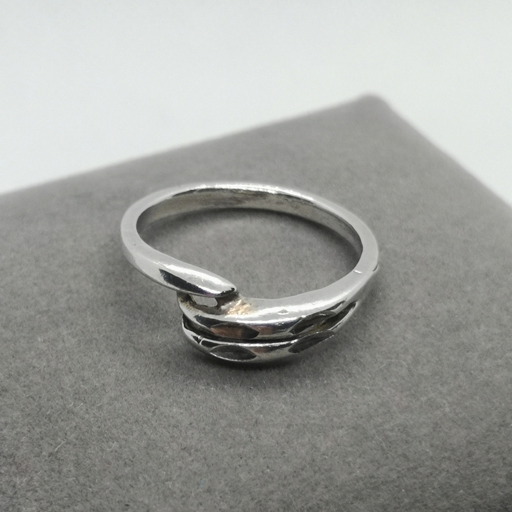 ✨ Minimalist Sterling Silver Bypass Ring ✨